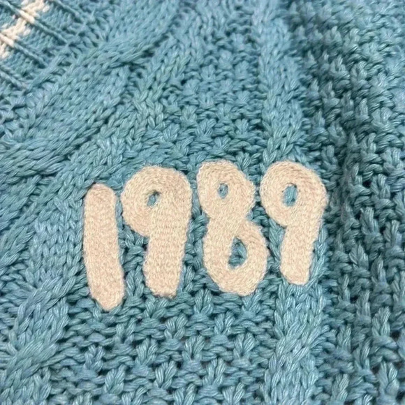 Taylor Swift - Picture 10 of 11